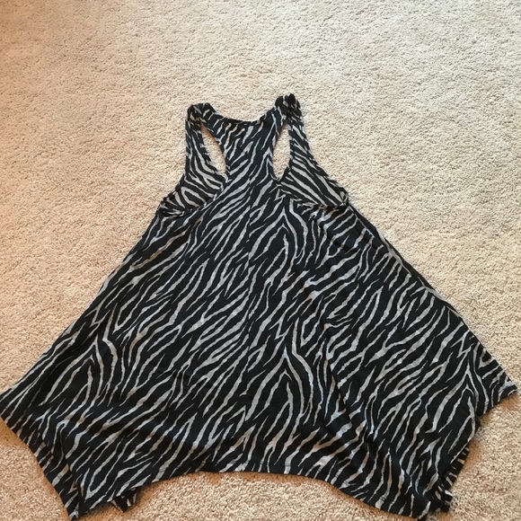 Zebra long uneven tank top - Picture 3 of 4